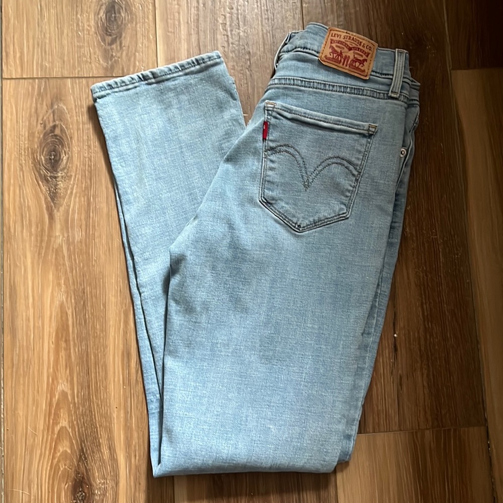 Classic straight Levi